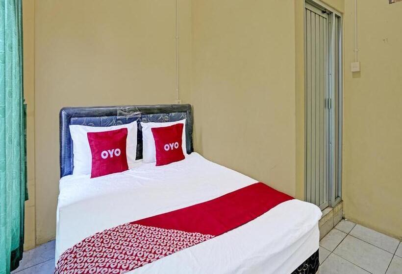 호텔 Oyo 91572 Kost Esklusif Barokah