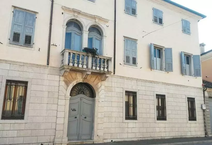 Palazzetto Scodellari