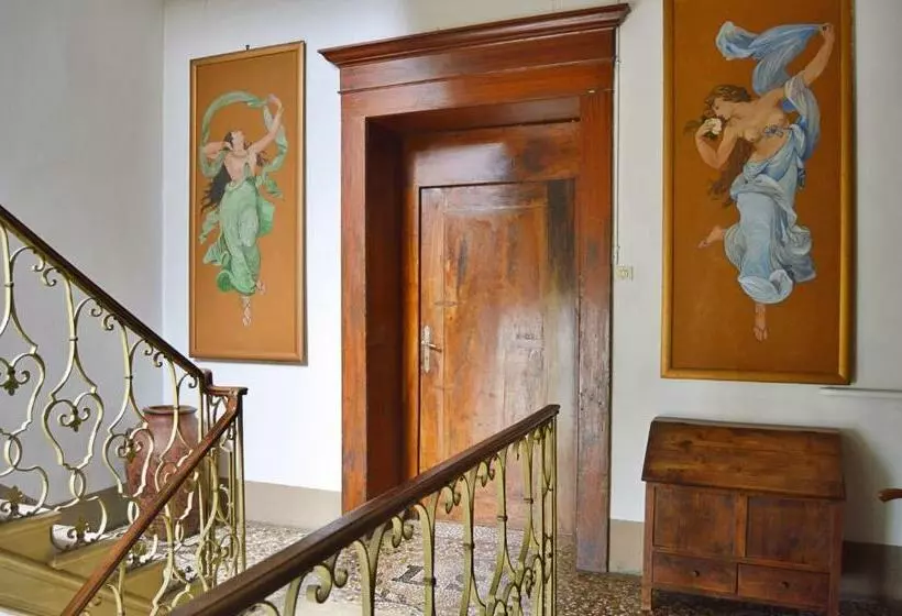 Palazzetto Scodellari