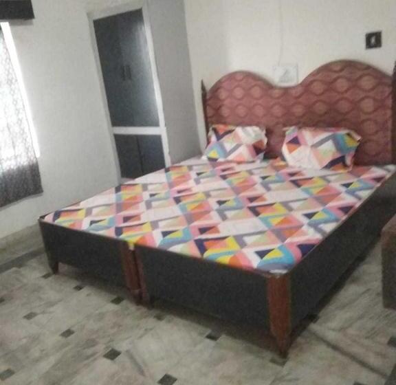 Spot On Hotel Aashirwad