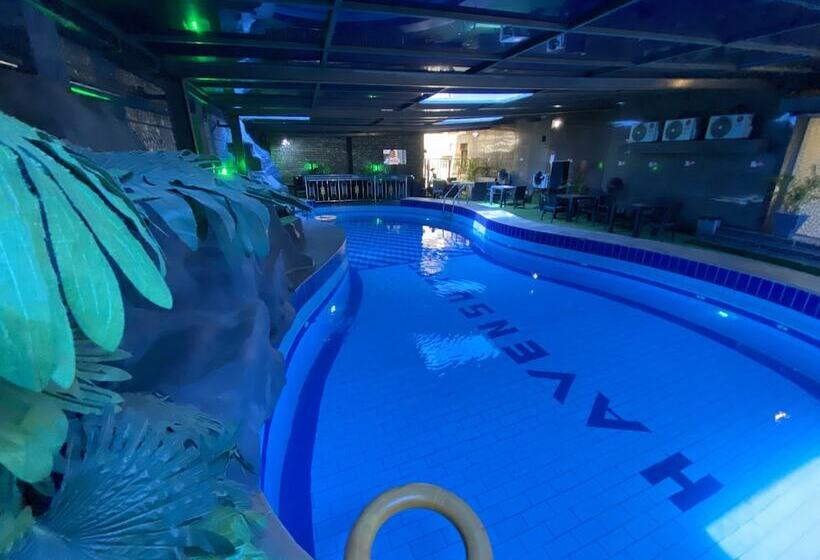 هتل Haven Suites, New Owerri
