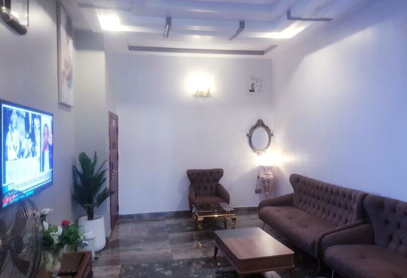 هتل Haven Suites, New Owerri