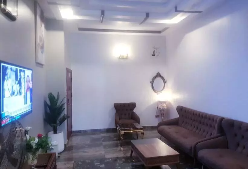 هتل Haven Suites, New Owerri