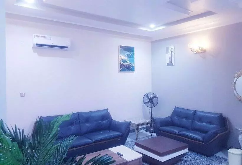 هتل Haven Suites, New Owerri