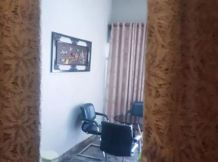 هتل Haven Suites, New Owerri
