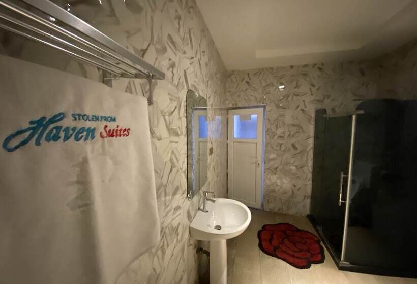 هتل Haven Suites, New Owerri