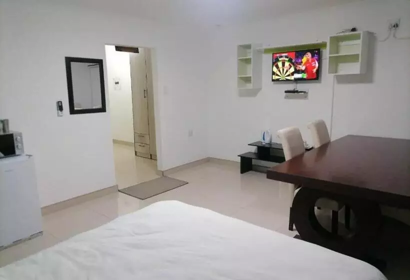 پانسیون Royal Guesthouse