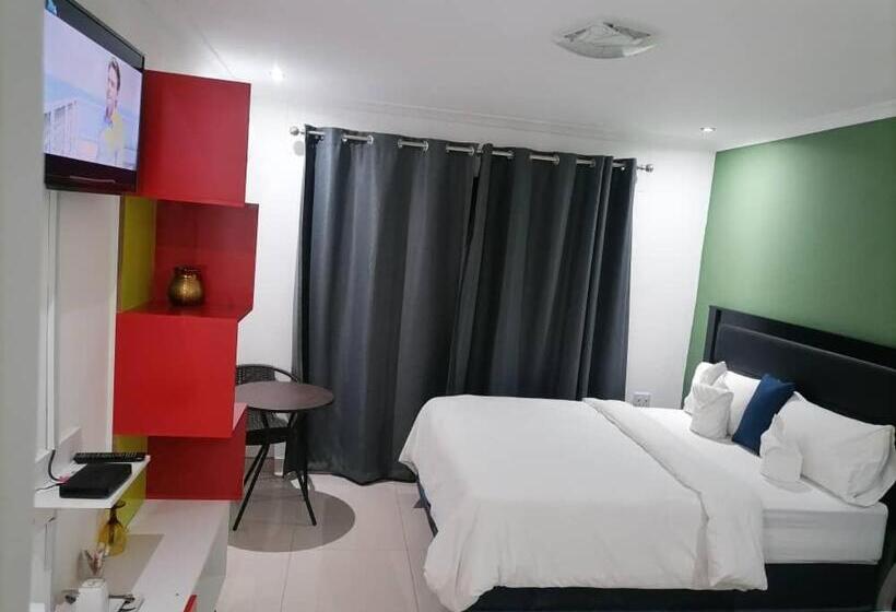 پانسیون Royal Guesthouse