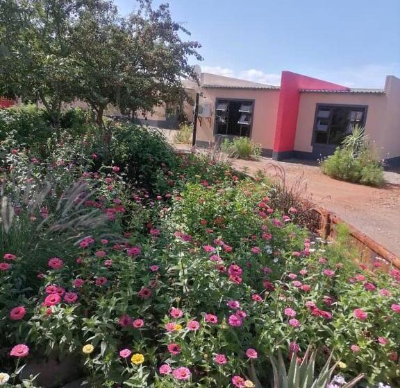 پانسیون Royal Guesthouse