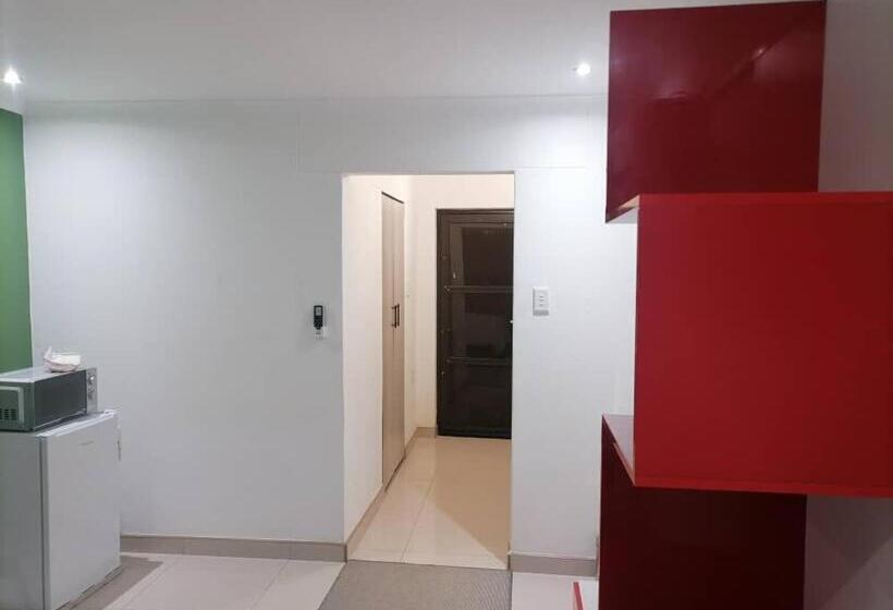 پانسیون Royal Guesthouse