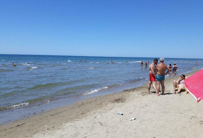 Villino A Schiera Per Visite A Roma O Vacanze Al Mare