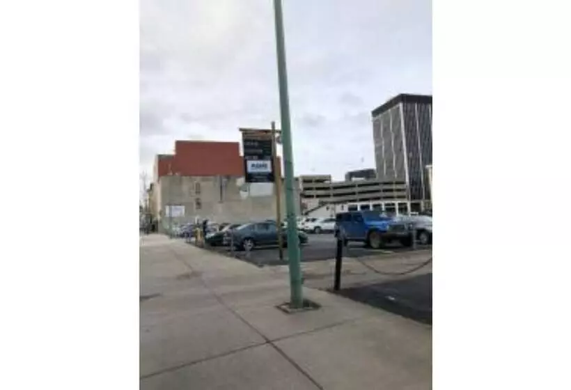 208 New Downtown Living Studio