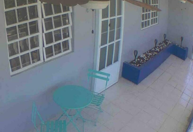 2b   Breezy 1 Bdrm By Crashboat Beach, Sleeps 3