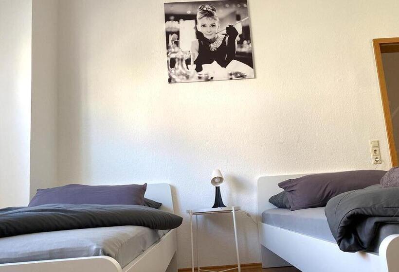 Cozy Apartments In Zwickau