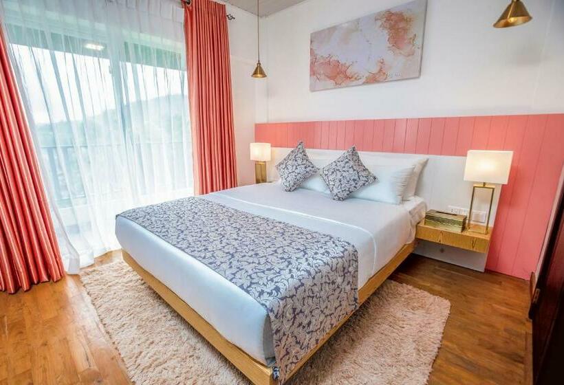 The Breeze Luxury Apartment