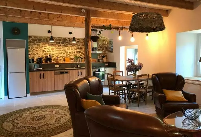 Petite Maison Chaleureuse