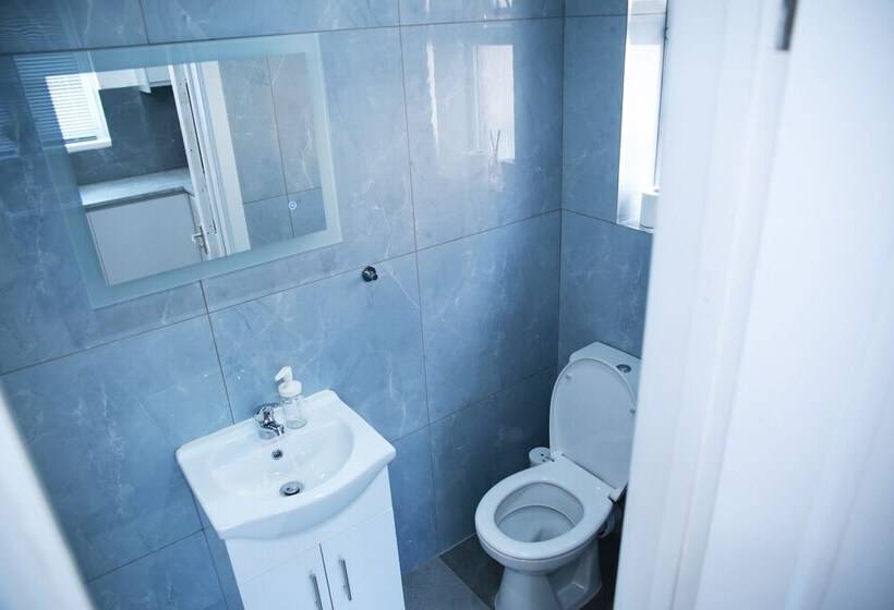 Stunning 2 Bed Apartment In Harrow