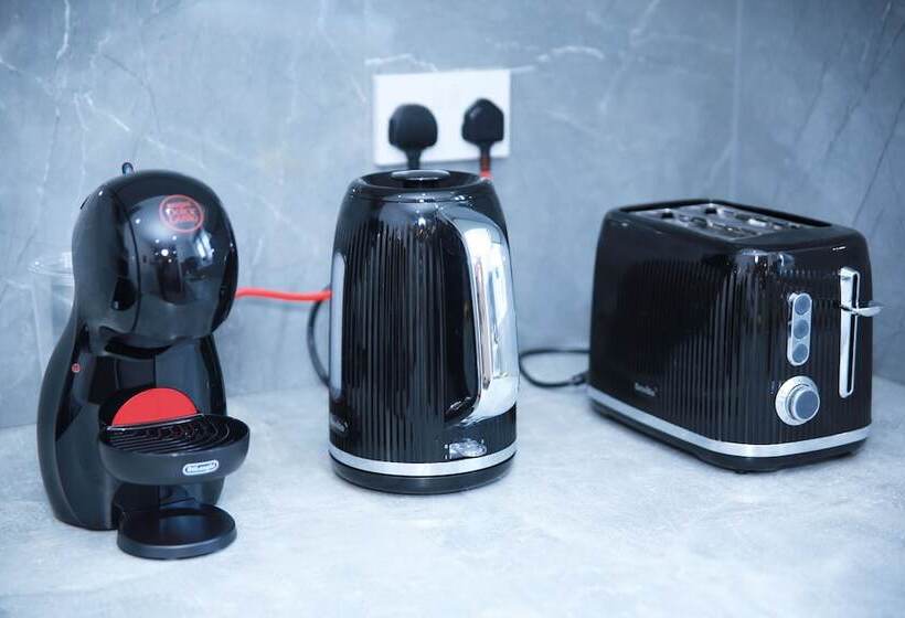 Stunning 2 Bed Apartment In Harrow