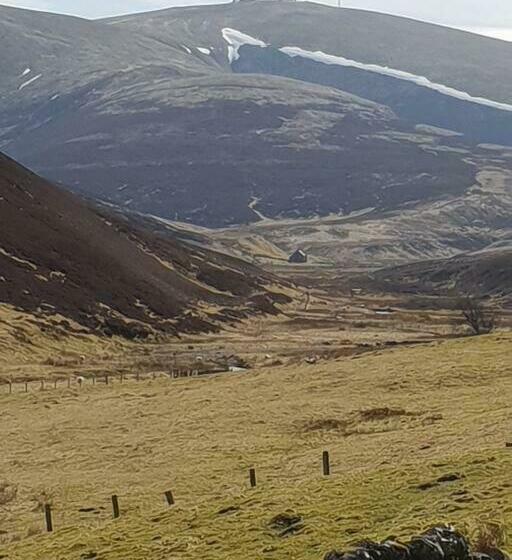 Susanna Cottage. 18 Century Miner S Cottage
