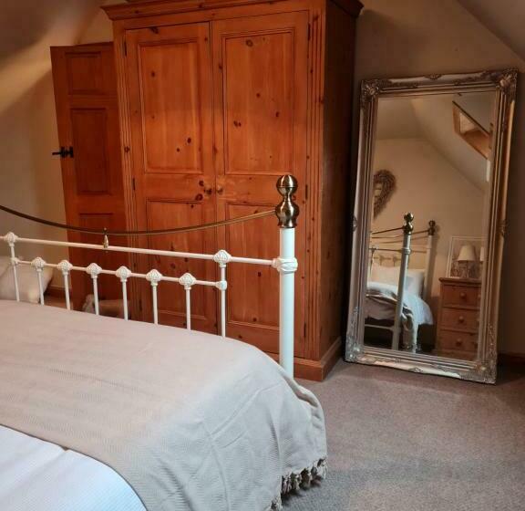 Susanna Cottage. 18 Century Miner S Cottage