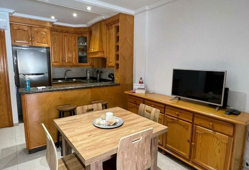 Acogedor Apartamento A Escasos Metros De La Playa