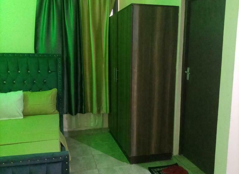 La Grande Cosy Studio Apartment