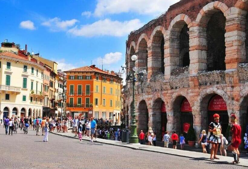 L&l Lake Suite Bardolino