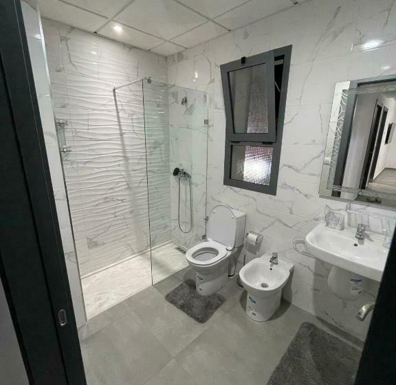 Nouveau Complexe Avec Balcon Et Piscines Prives