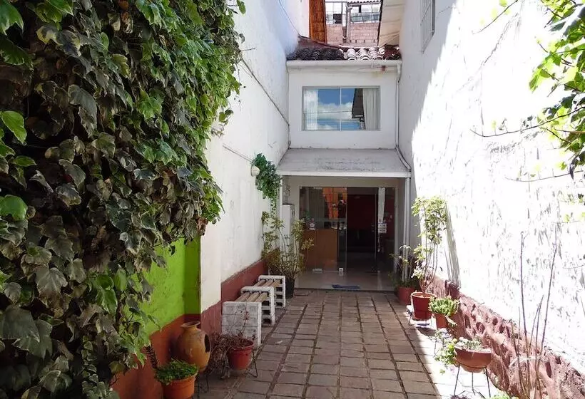 הוסטל Casa Mayu Hostal