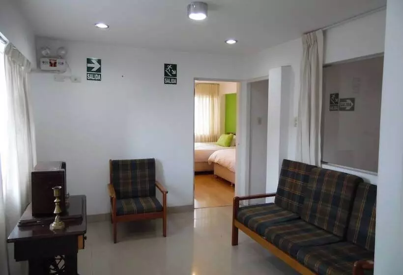 הוסטל Casa Mayu Hostal