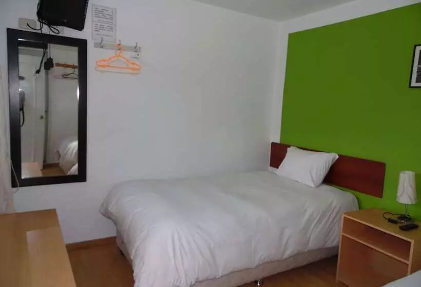 הוסטל Casa Mayu Hostal