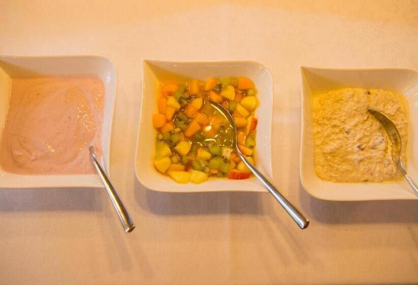 مبيت وإفطار Pension Daniel