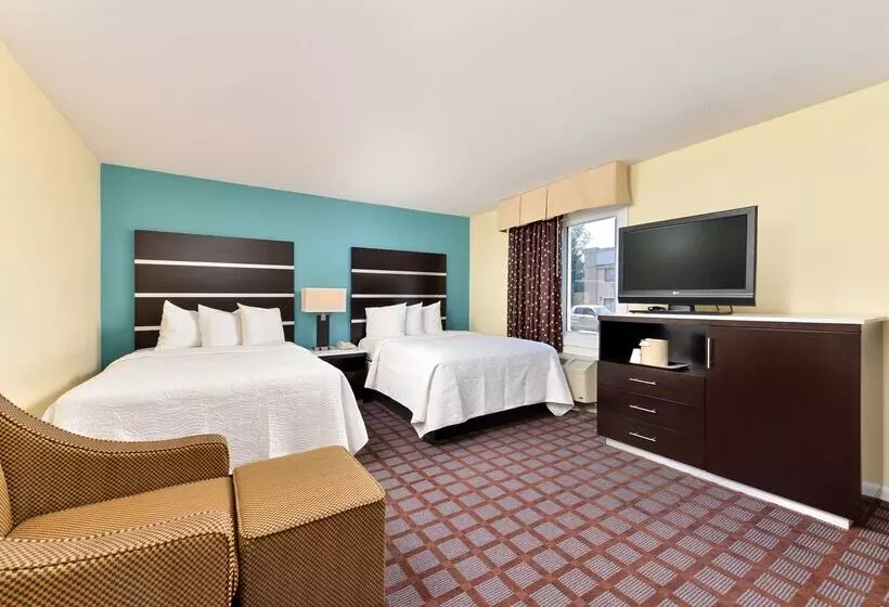 Отель Americas Best Value Inn New London Mystic