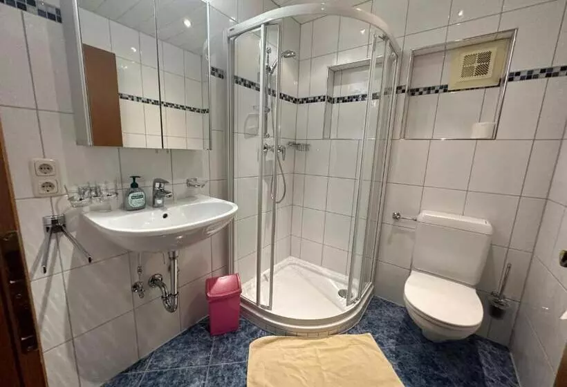 ホテル Haus Ausserbach