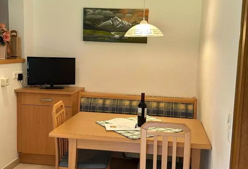 ホテル Haus Ausserbach