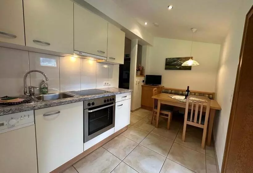 ホテル Haus Ausserbach