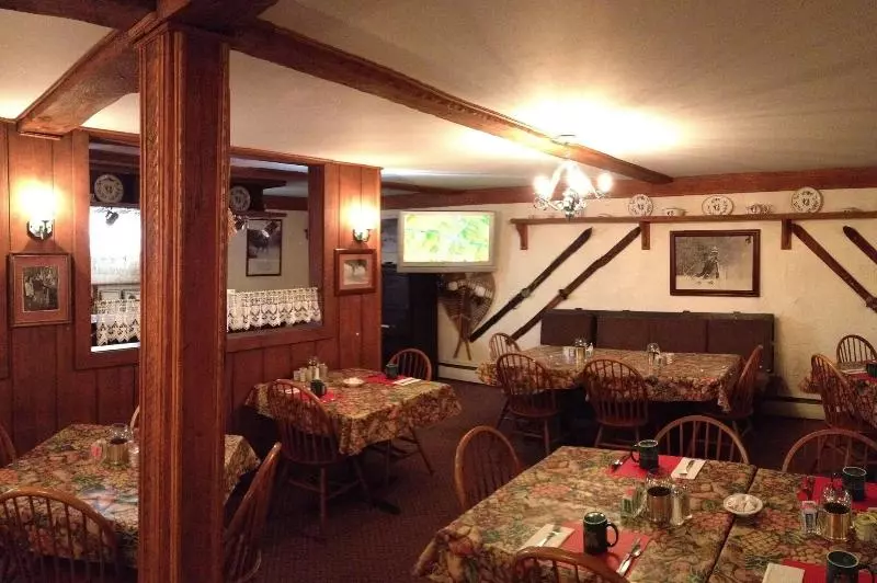 Отель Innsbruck Inn At Stowe