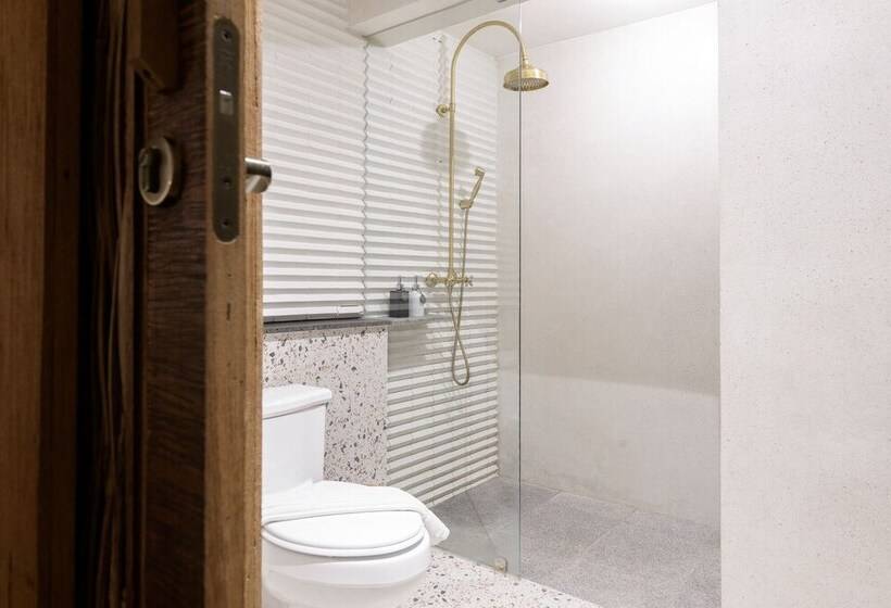 هتل La A Natu Pranburi