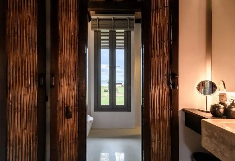 Hotelli LA A NATU Sam Roi Yot