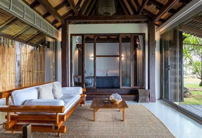 Hotelli LA A NATU Sam Roi Yot