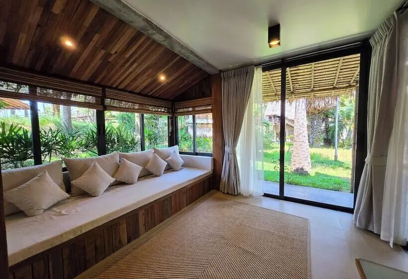 Hotelli LA A NATU Sam Roi Yot