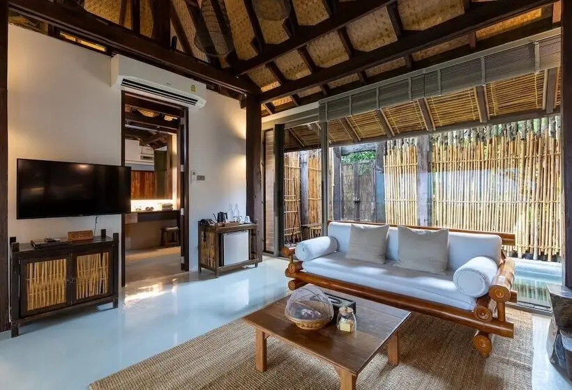 Hotelli LA A NATU Sam Roi Yot