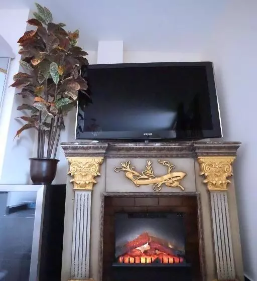 בית מלון כפרי Paris Suites