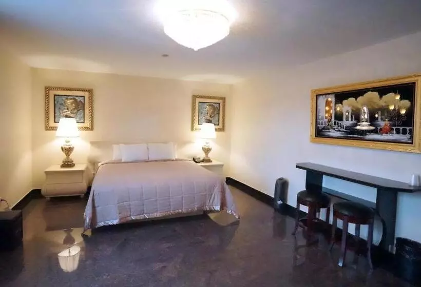 בית מלון כפרי Paris Suites