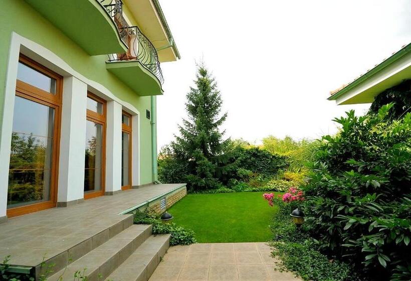 호텔 Penzion Tematin