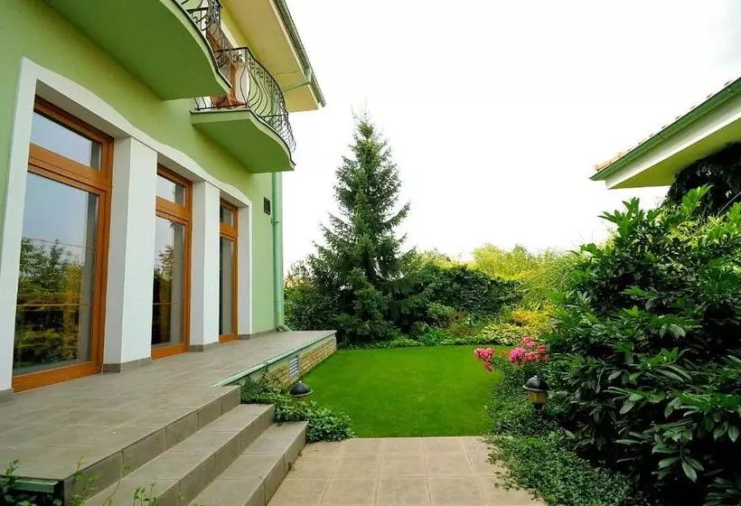 Отель Penzion Tematin