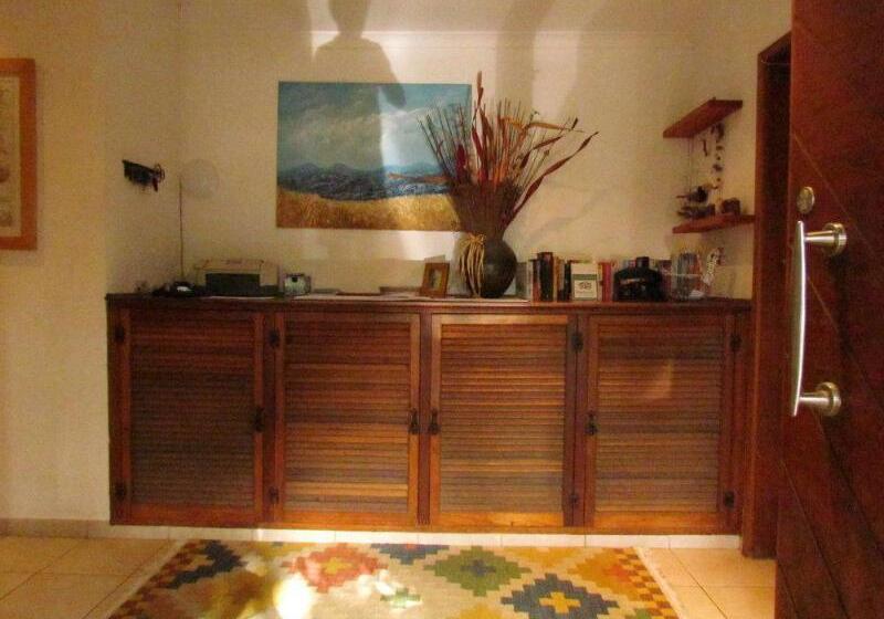 בית מלון כפרי The Saffron House