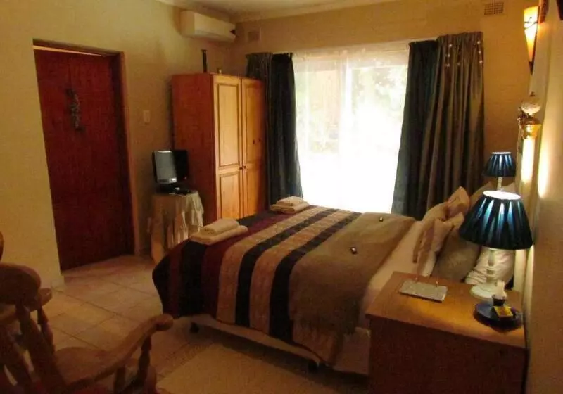 Hotel The Saffron House