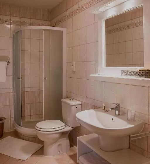 هتل Splavar Rooms