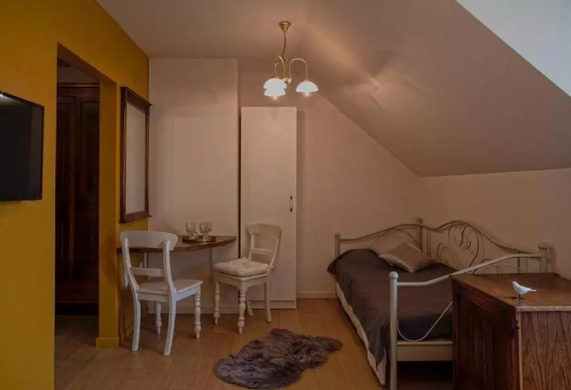 هتل Splavar Rooms